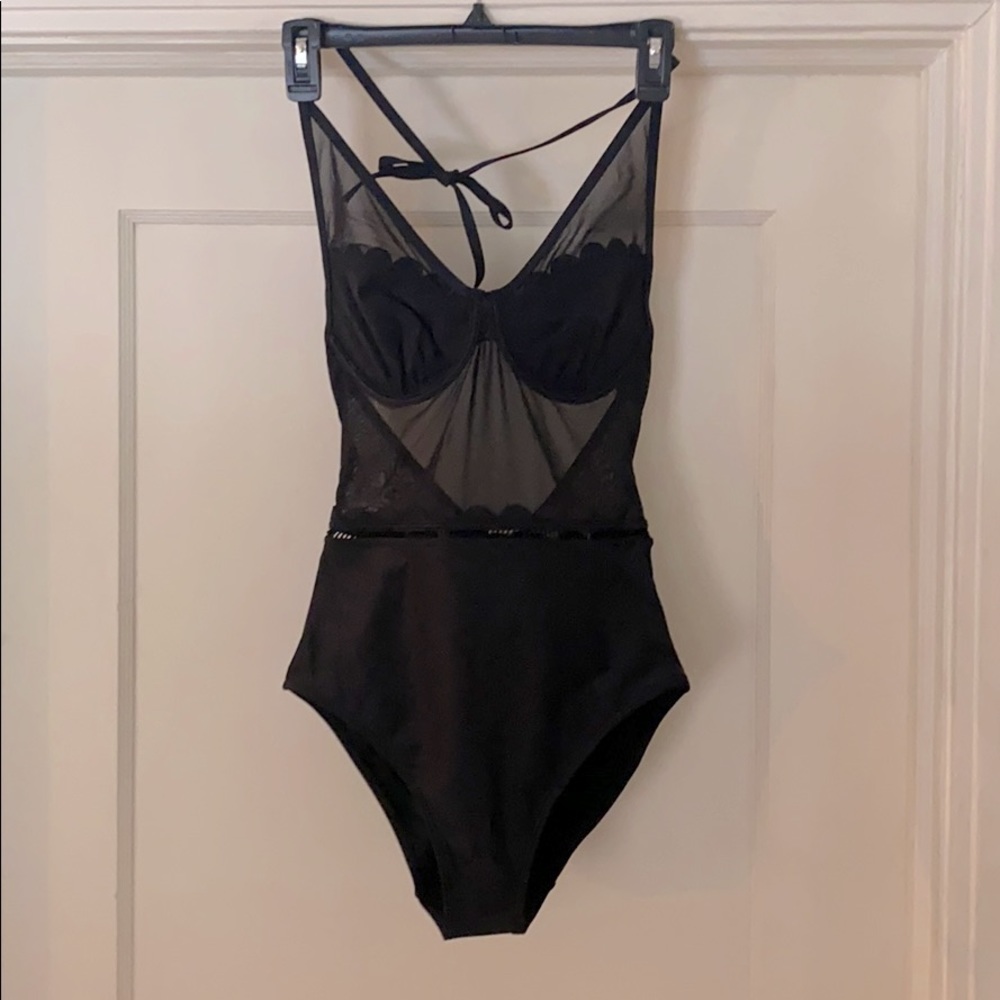 Women’s Scallop Mesh Swimsuit